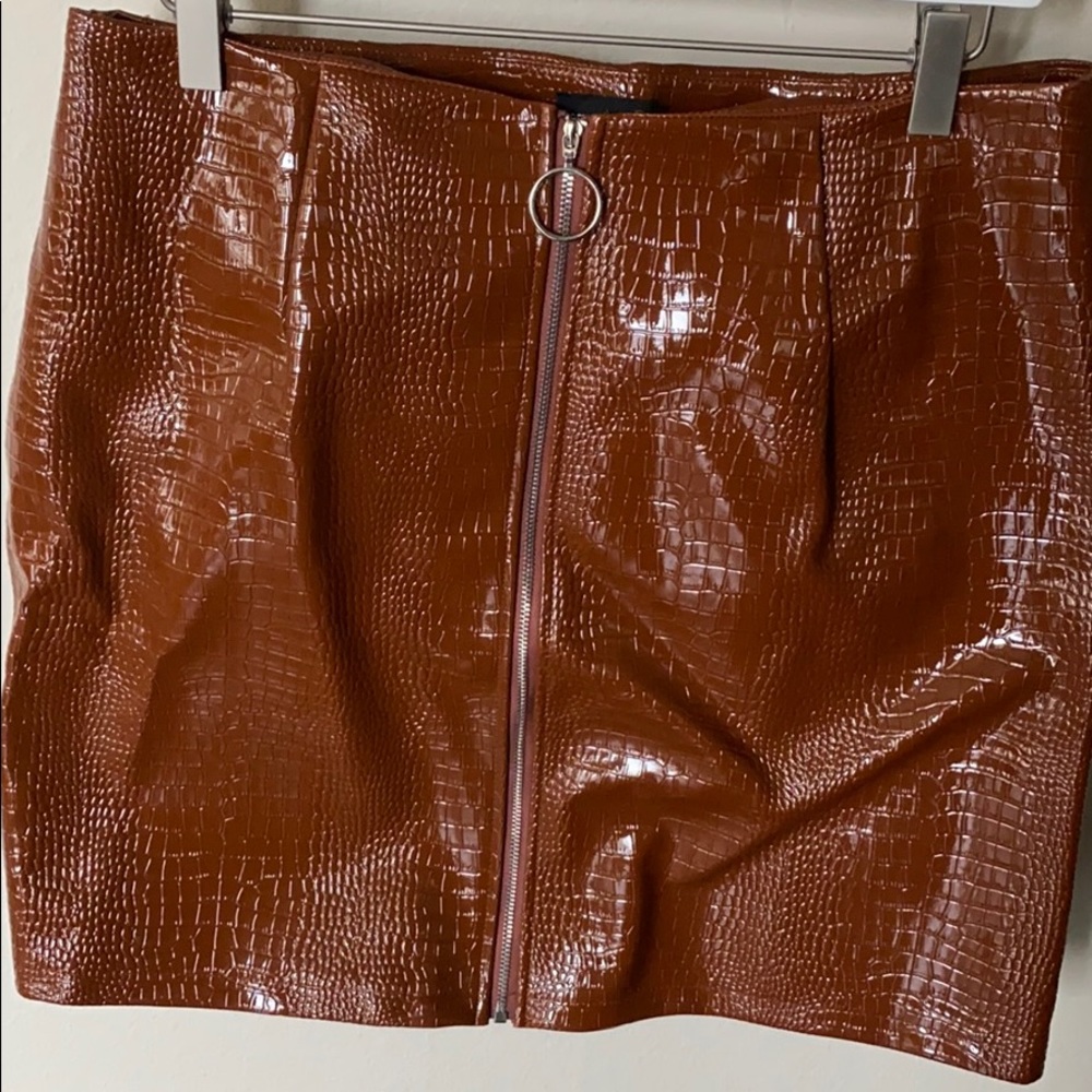 Alligator pleather mini skirt